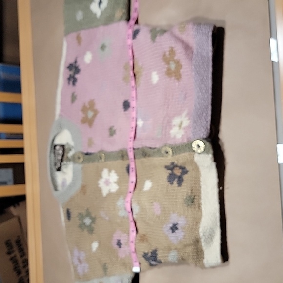 Tara Handknits, Size Unknown Daisy Print Chunky Knit Cardigan Sweater, GUC - Picture 7 of 12